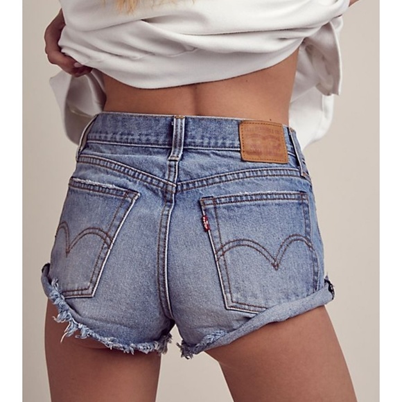 Levi's Pants - Levi's Wedgie Fit Vintage High Rise Shorts 27 28